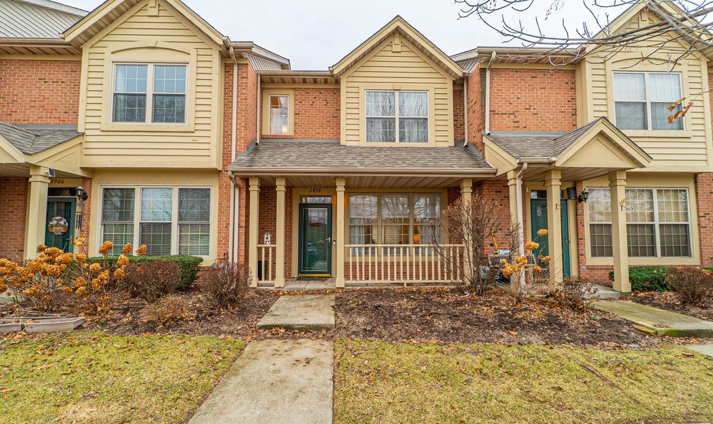 Photo of 2898 Cambridge Way, Highland, IN 46322 (MLS # 832639)