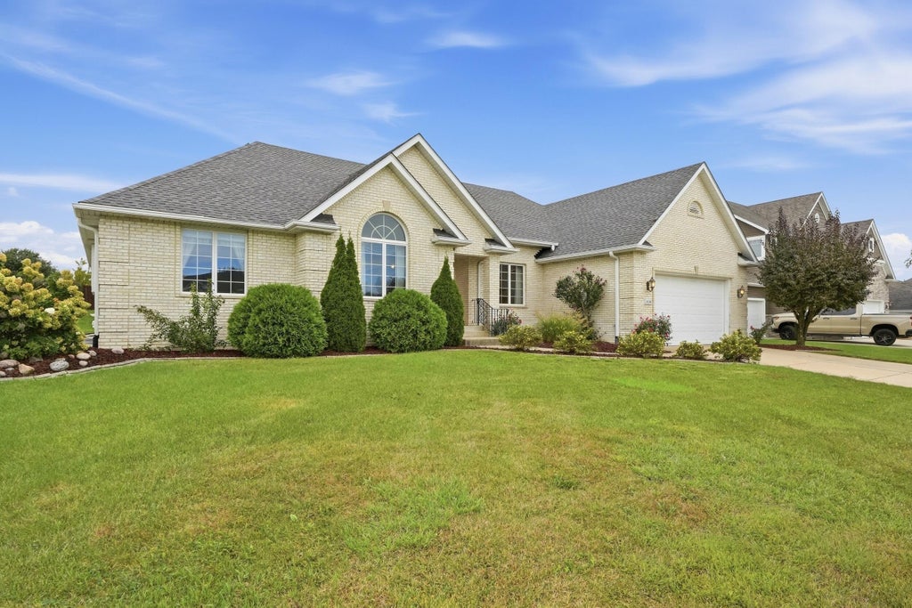 Photo of 2636 Lancelot Lane, Dyer, IN 46311 (MLS # 845860)