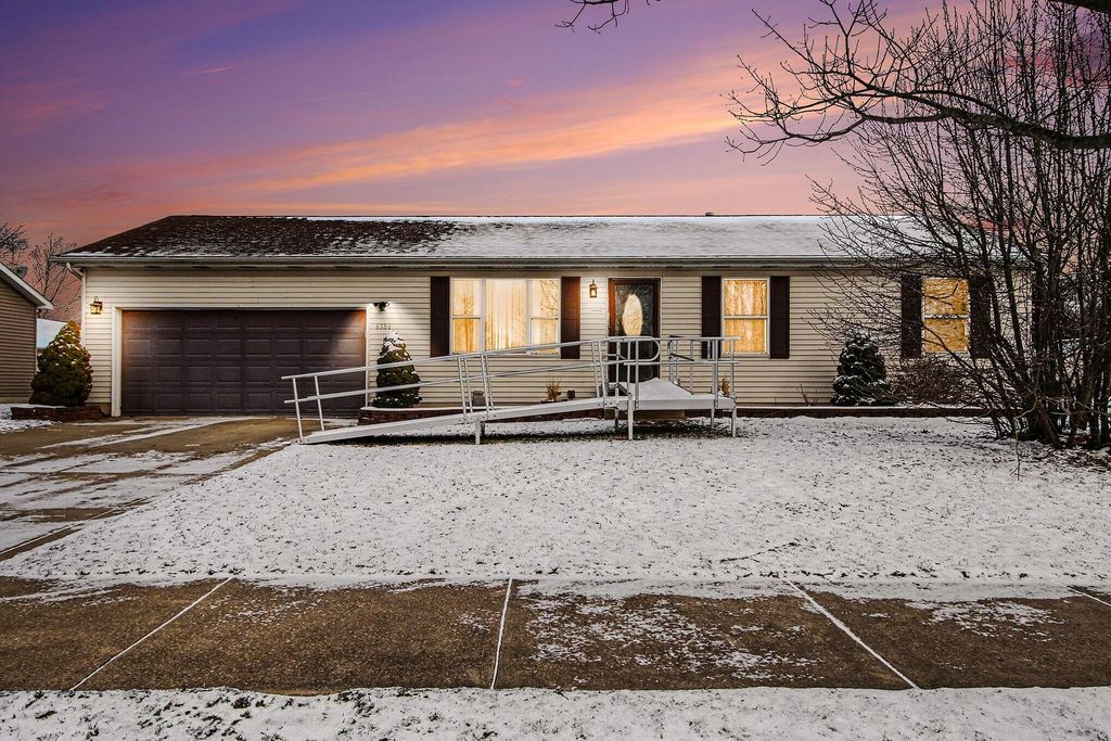 Photo of 6386 Michael Drive, Portage, IN 46368 (MLS # 836121)