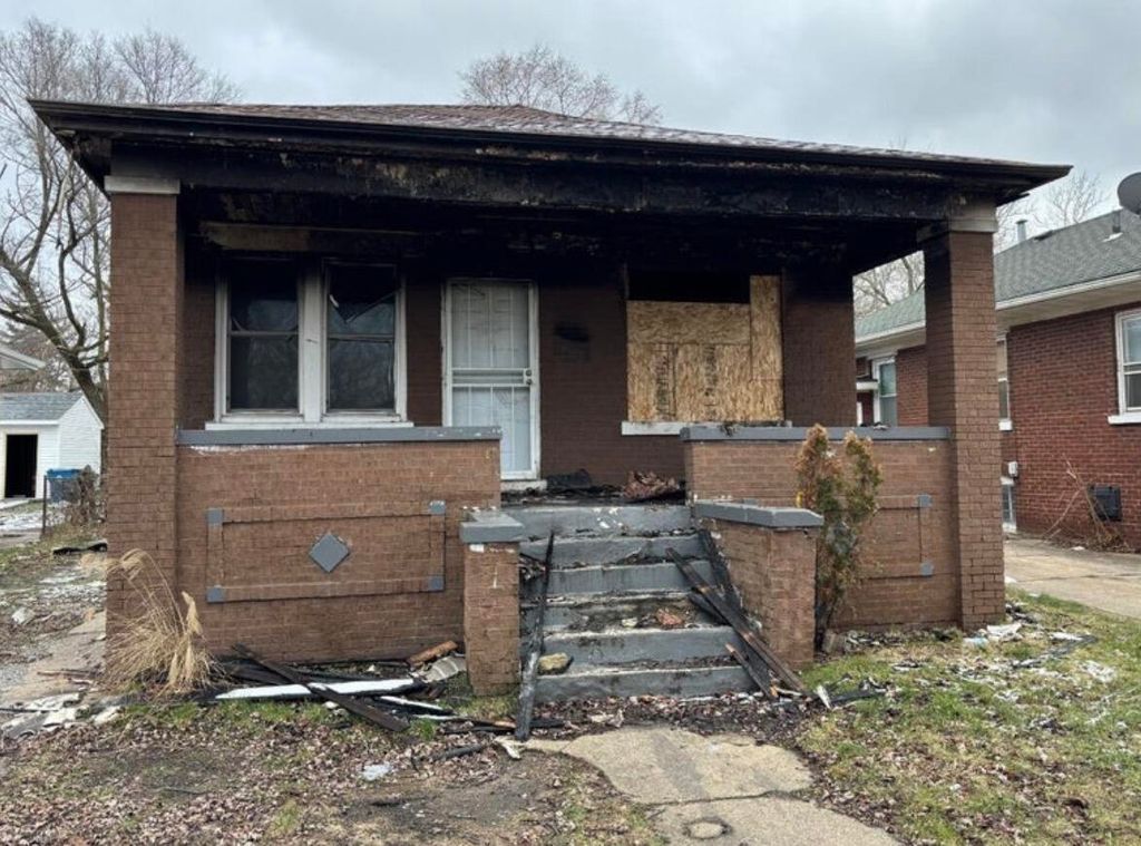 Photo of 229-231 W 37th Avenue, Gary, IN 46408 (MLS # 834985)