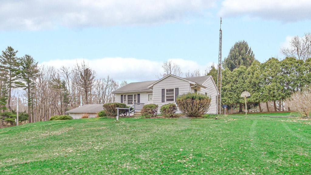 Photo of 1244 E 1000 N, La Porte, IN 46350 (MLS # 835551)