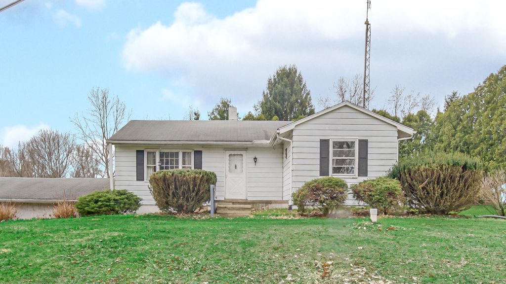 Photo of 1244 E 1000 N, La Porte, IN 46350 (MLS # 835551)