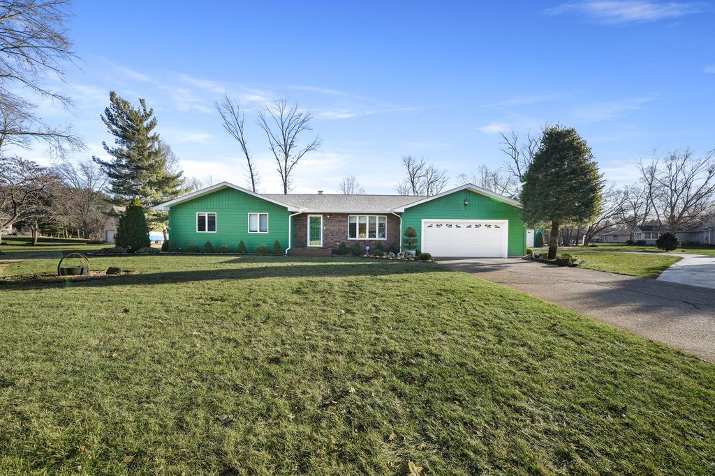 Photo of 8913 22nd Street SW, DeMotte, IN 46310 (MLS # 832743)