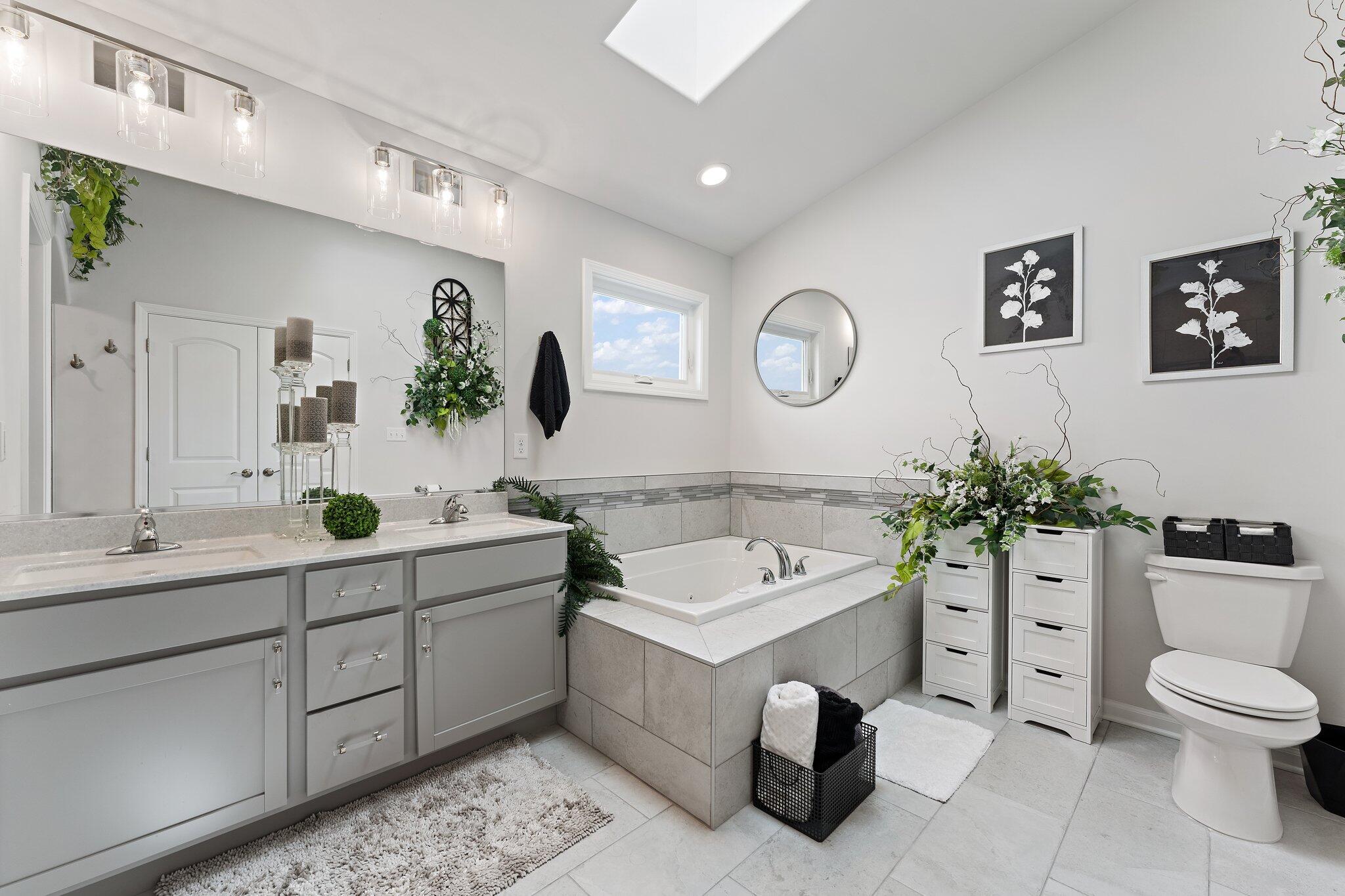 Crown Point, Indiana 46307, United States, 4 Bedrooms Bedrooms, ,3 BathroomsBathrooms,Residential,Active,58373