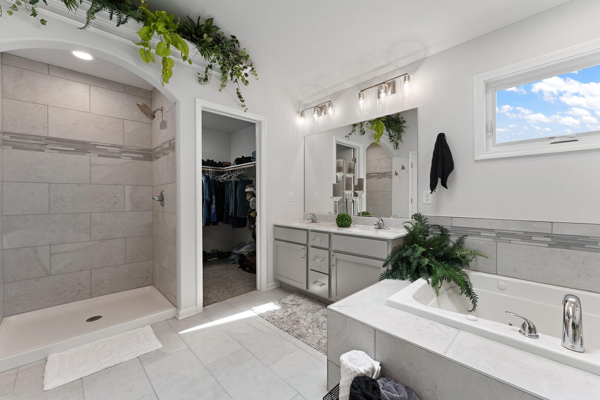 Crown Point, Indiana 46307, United States, 4 Bedrooms Bedrooms, ,3 BathroomsBathrooms,Residential,Active,58373