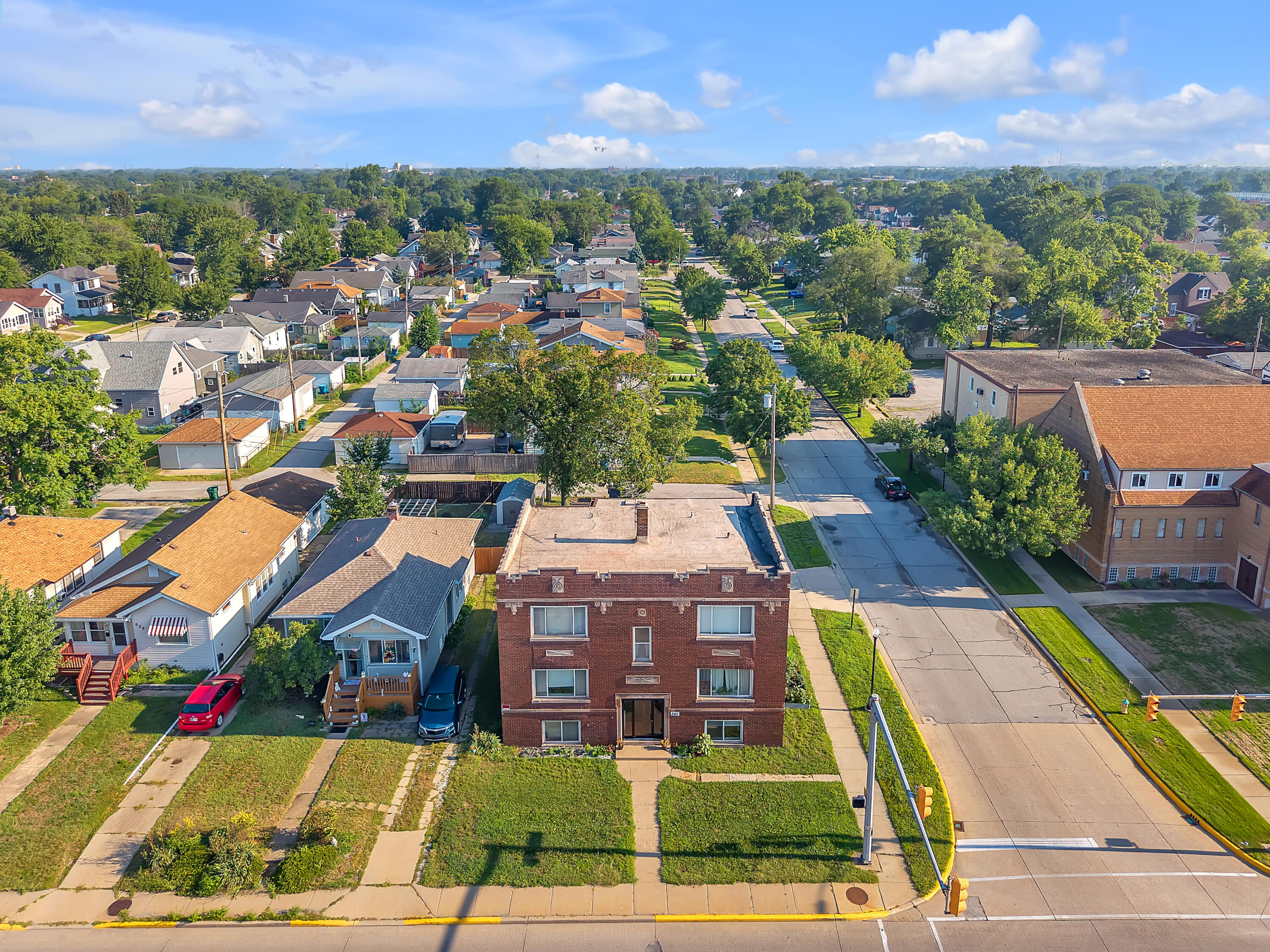 545 E 165th Street