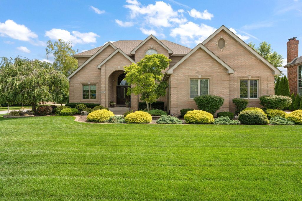 Photo of 9917 Tanglewood Court, Munster, IN 46321 (MLS # 838038)