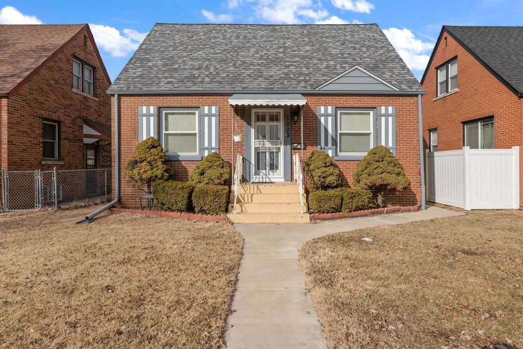 Photo of 1009 River Drive, Hammond, IN 46324 (MLS # 834233)