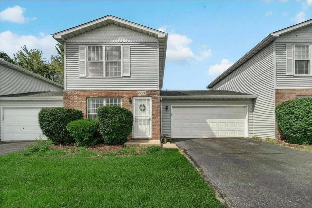 Photo of 2444 W 63rd Avenue, Merrillville, IN 46410 (MLS # 843484)