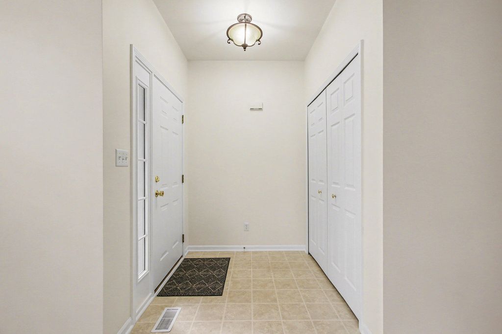 Photo of 1139 Poppyfield Place, Schererville, IN 46375 (MLS # 832683)