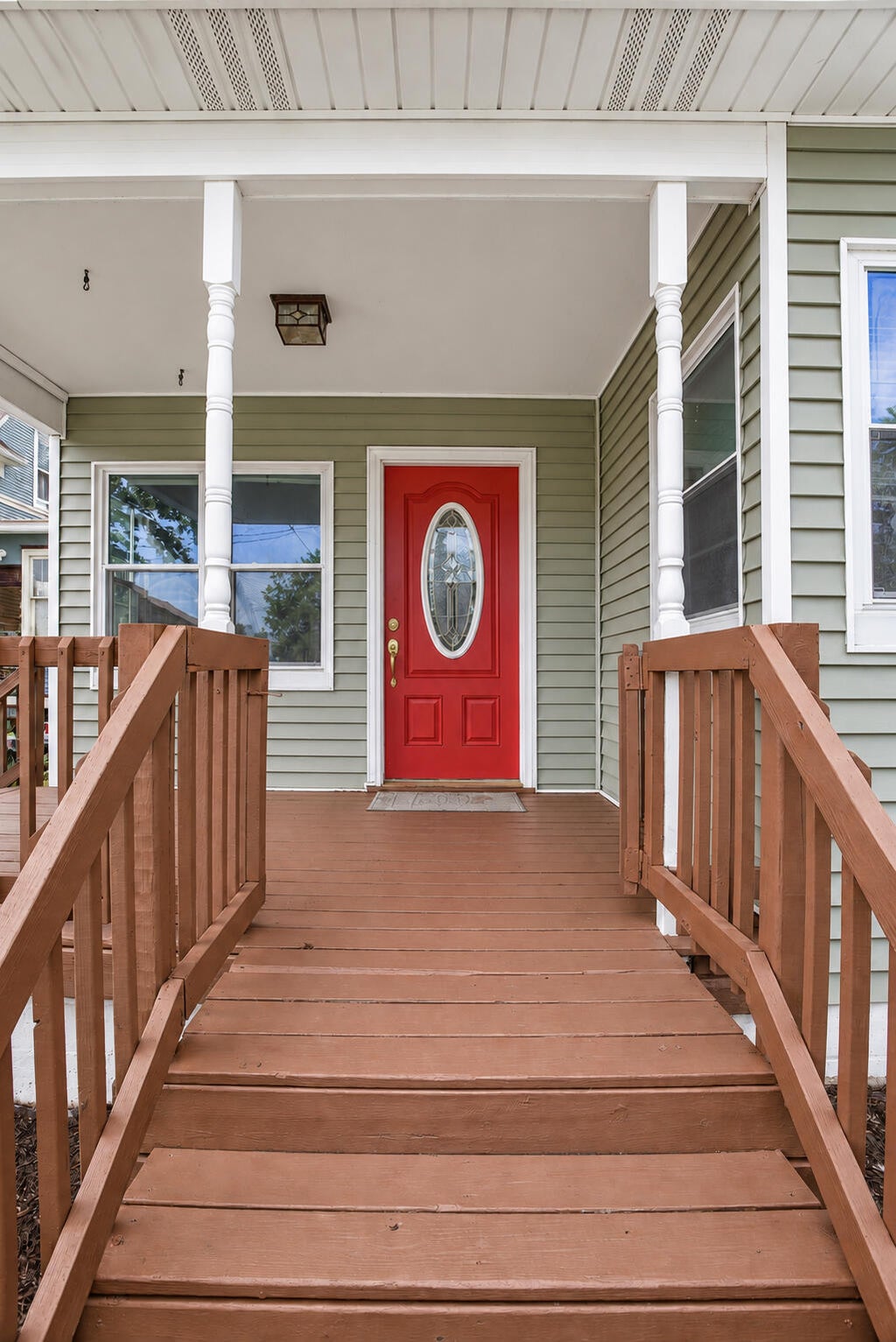 Photo of 107 N Jackson Street, Crown Point, IN 46307 (MLS # 845946)