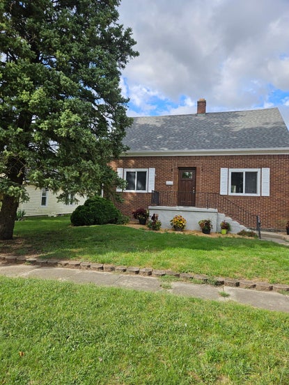 106 W Washington St – Investment Home