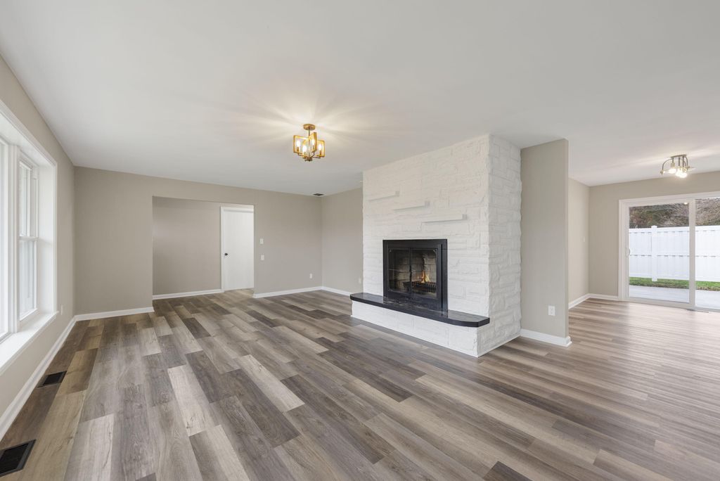 Photo of 5585 Jackson Street, Merrillville, IN 46410 (MLS # 831203)