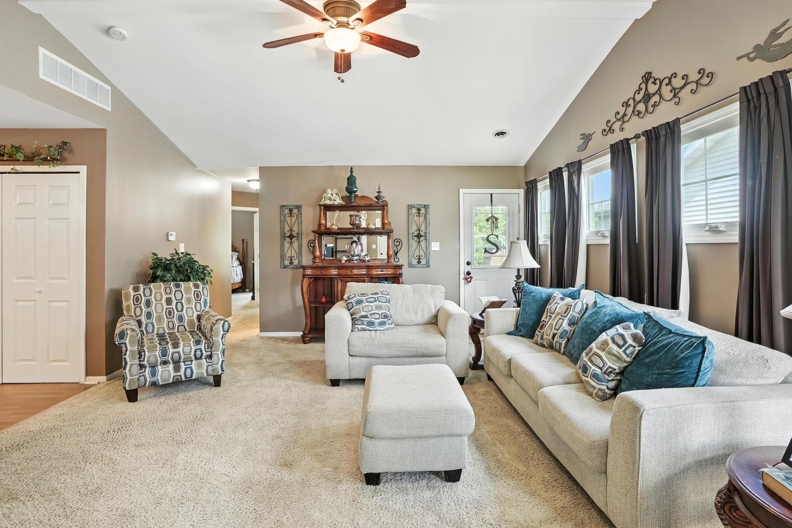283 N Heather Lane