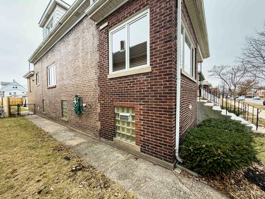 Photo of 1218 120th Street, Whiting, IN 46394 (MLS # 834472)