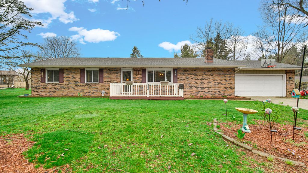 Photo of 5821 W 250 N, La Porte, IN 46350 (MLS # 836935)