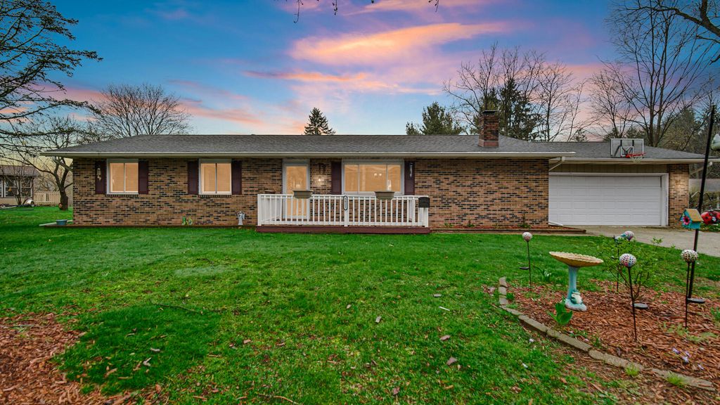 Photo of 5821 W 250 N, La Porte, IN 46350 (MLS # 836935)