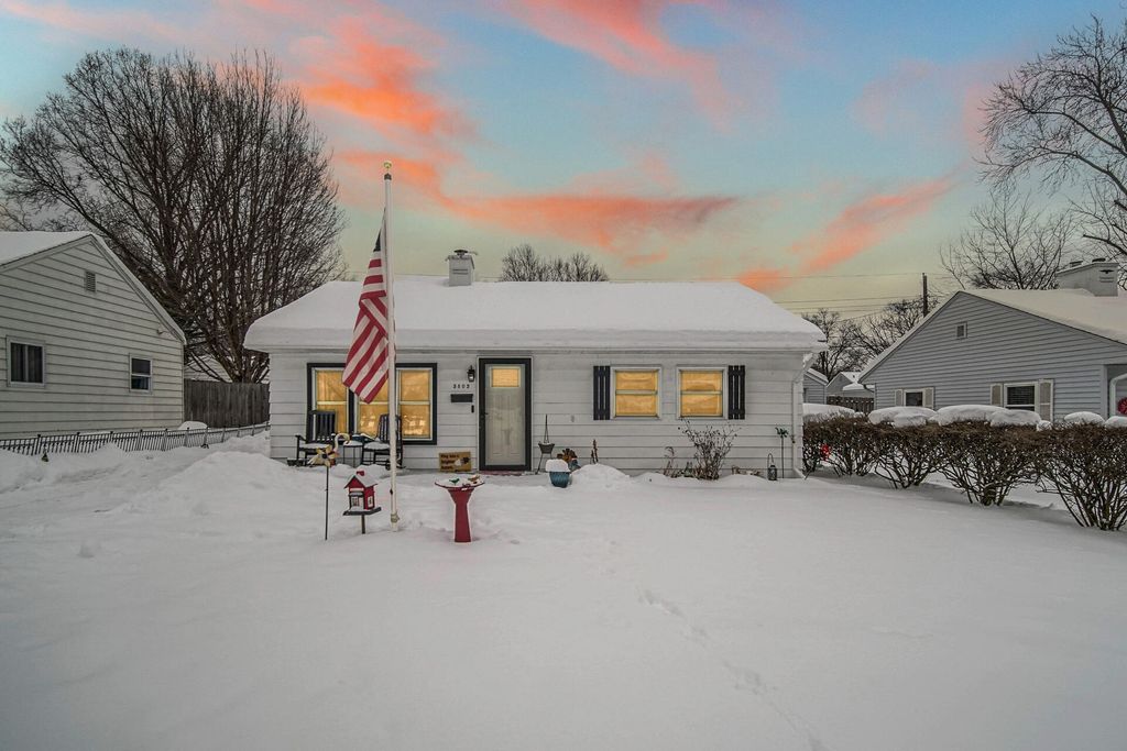 Photo of 3802 S Carroll Street, South Bend, IN 46614 (MLS # 834676)