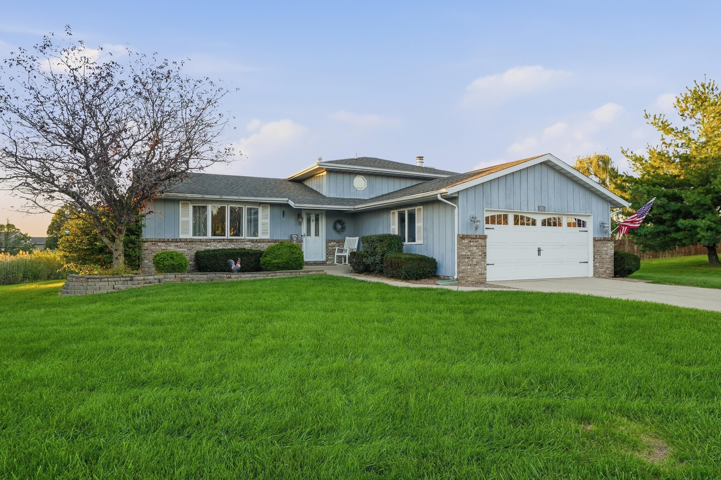 9765 W 135th Place