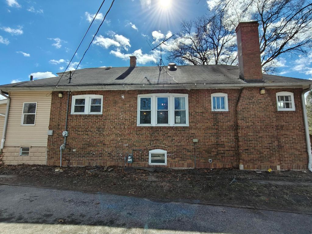 Photo of 3839 Roche Street, Hobart, IN 46342 (MLS # 835412)