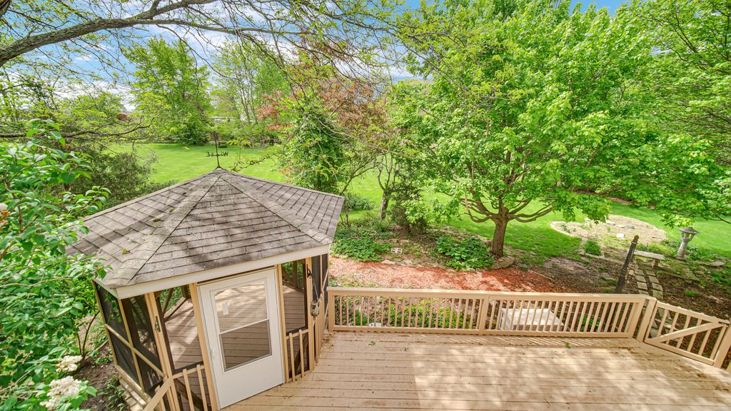 Photo of 3315 W 138th Lane, Crown Point, IN 46307 (MLS # 838461)