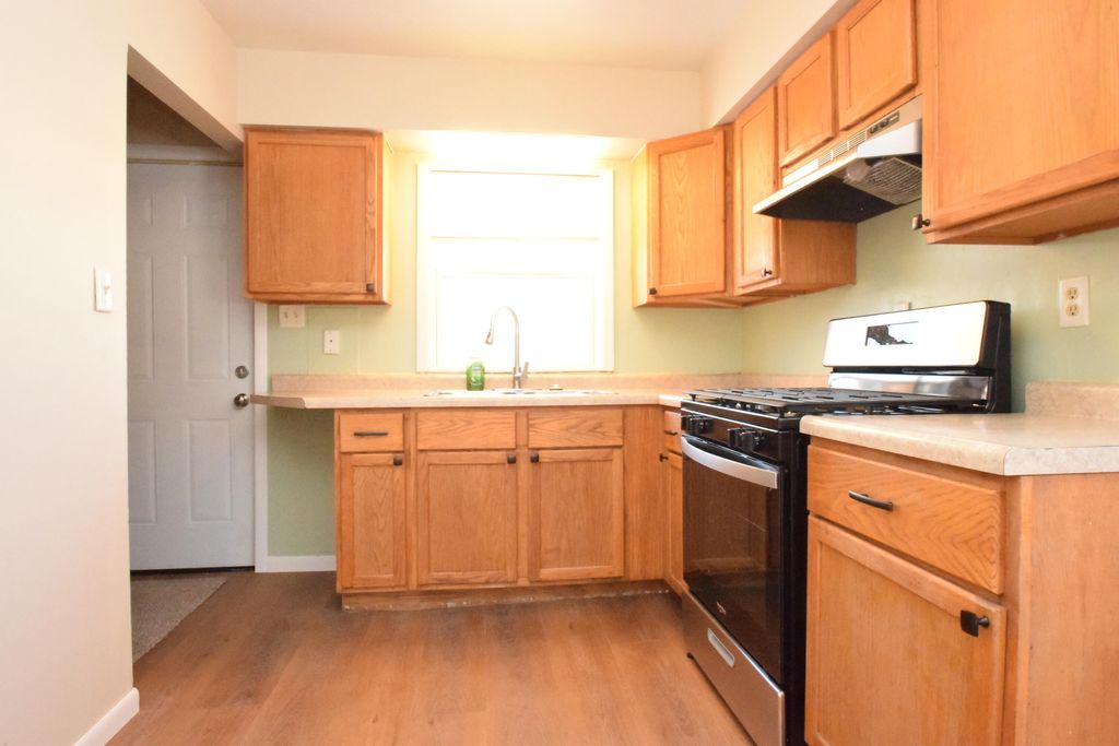 Photo of 308 N Wilson Street, Hobart, IN 46342 (MLS # 833190)