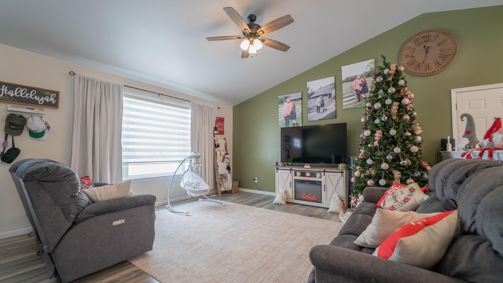 Photo of 695 Cross Meadows Drive, Valparaiso, IN 46385 (MLS # 833812)