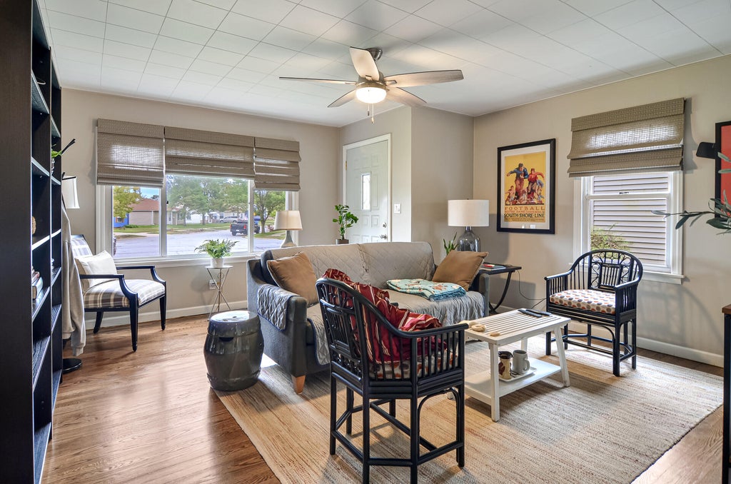 Photo of 8404 Gordon Drive, Highland, IN 46322 (MLS # 845868)