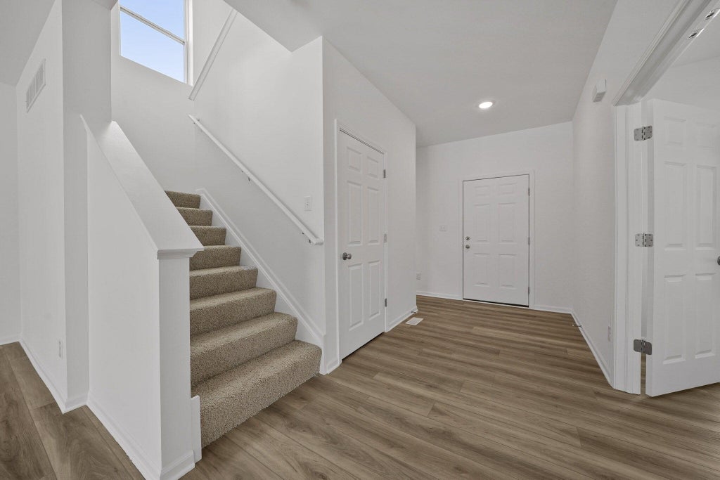 Photo of 22 Levanno Drive, Crown Point, IN 46307 (MLS # 846473)