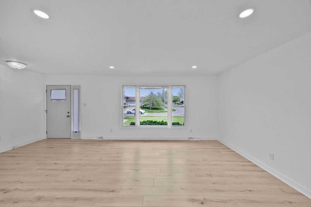 Photo of 4019 W 76th Lane, Merrillville, IN 46410 (MLS # 837384)