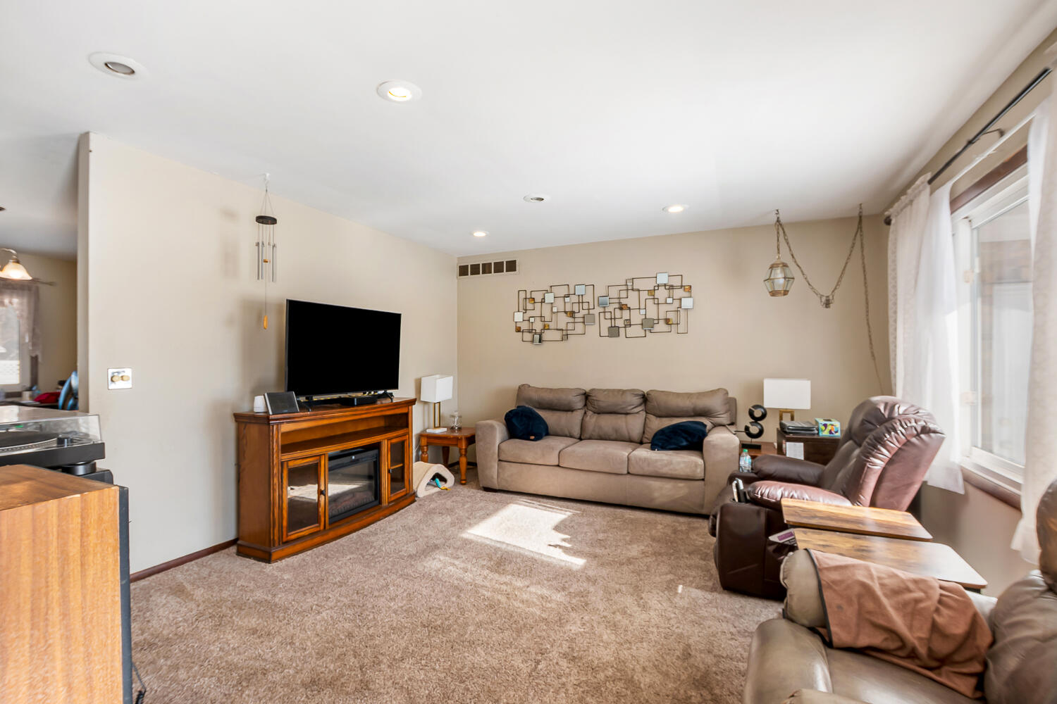 1749 Green Meadow Lane