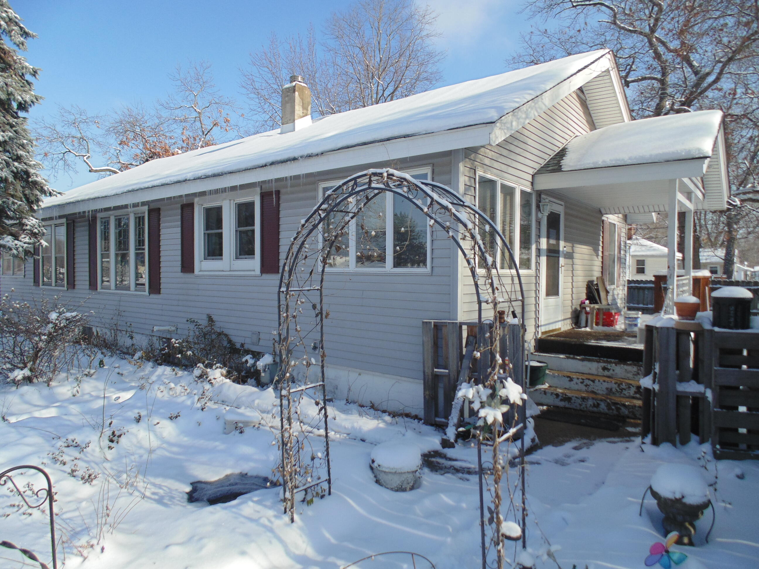 2901 Fairview Avenue