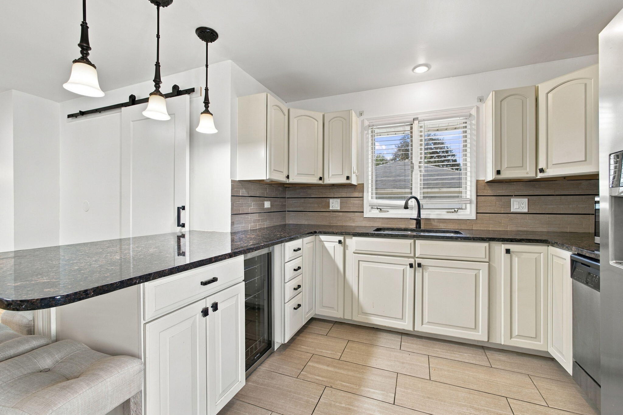 9502 Fran-lin Parkway