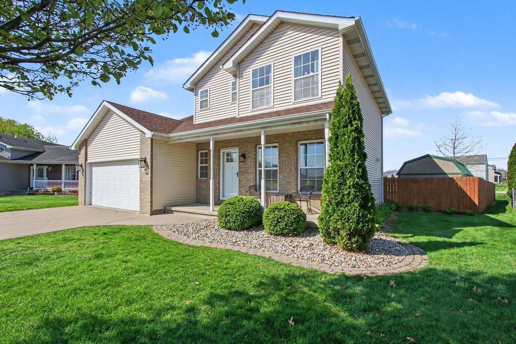 Photo of 12354 Randolph Court, Crown Point, IN 46307 (MLS # 837538)