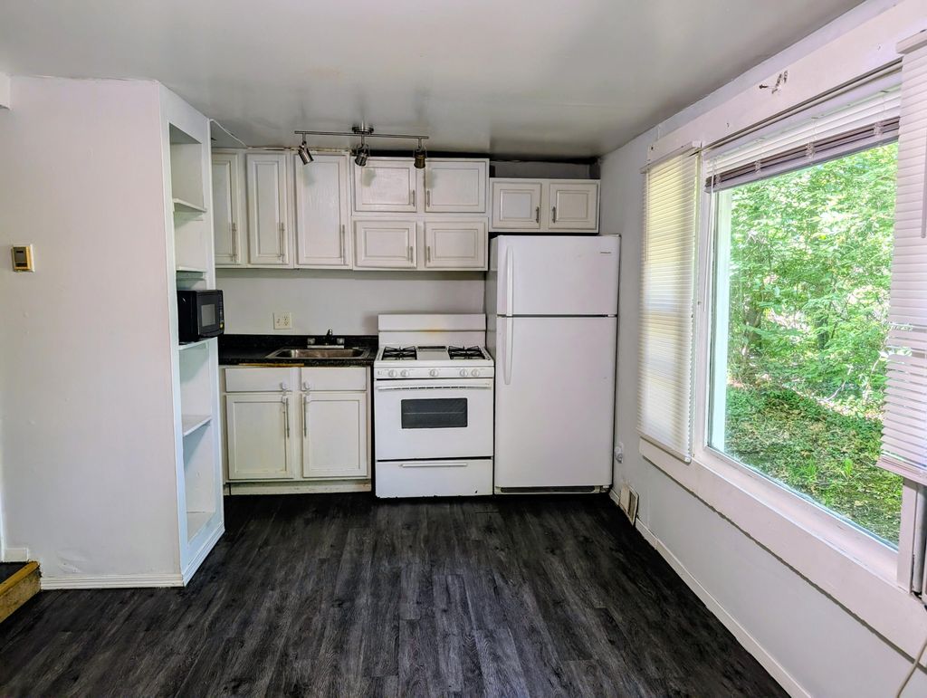Photo of 1910 S Calhoun Street, Griffith, IN 46319 (MLS # 839851)