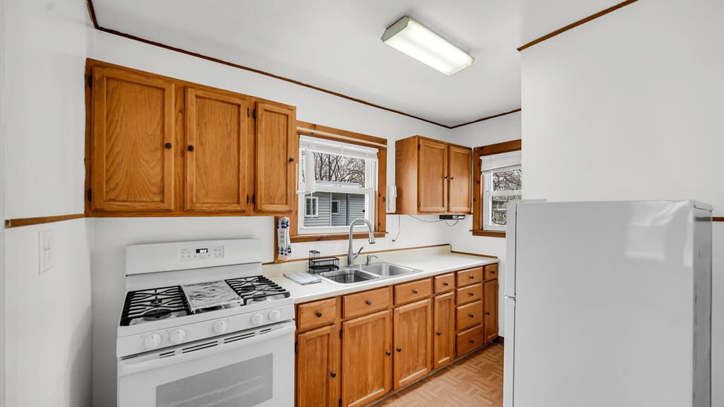 Photo of 7620 New Hampshire Avenue, Hammond, IN 46323 (MLS # 835289)