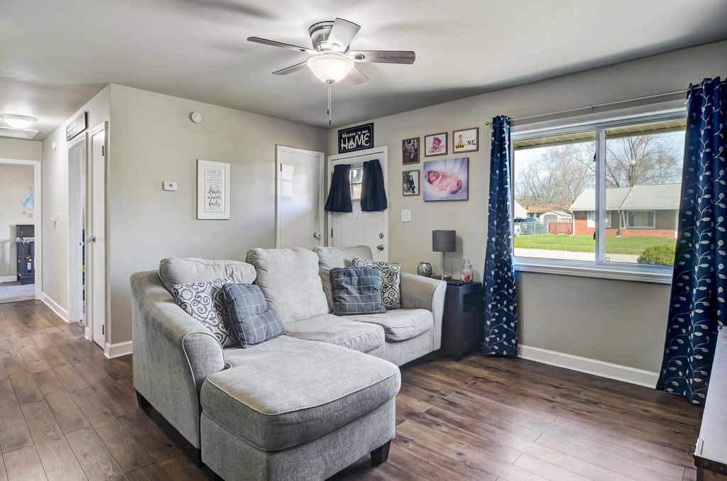 Photo of 1705 E 33rd Place, Hobart, IN 46342 (MLS # 835934)