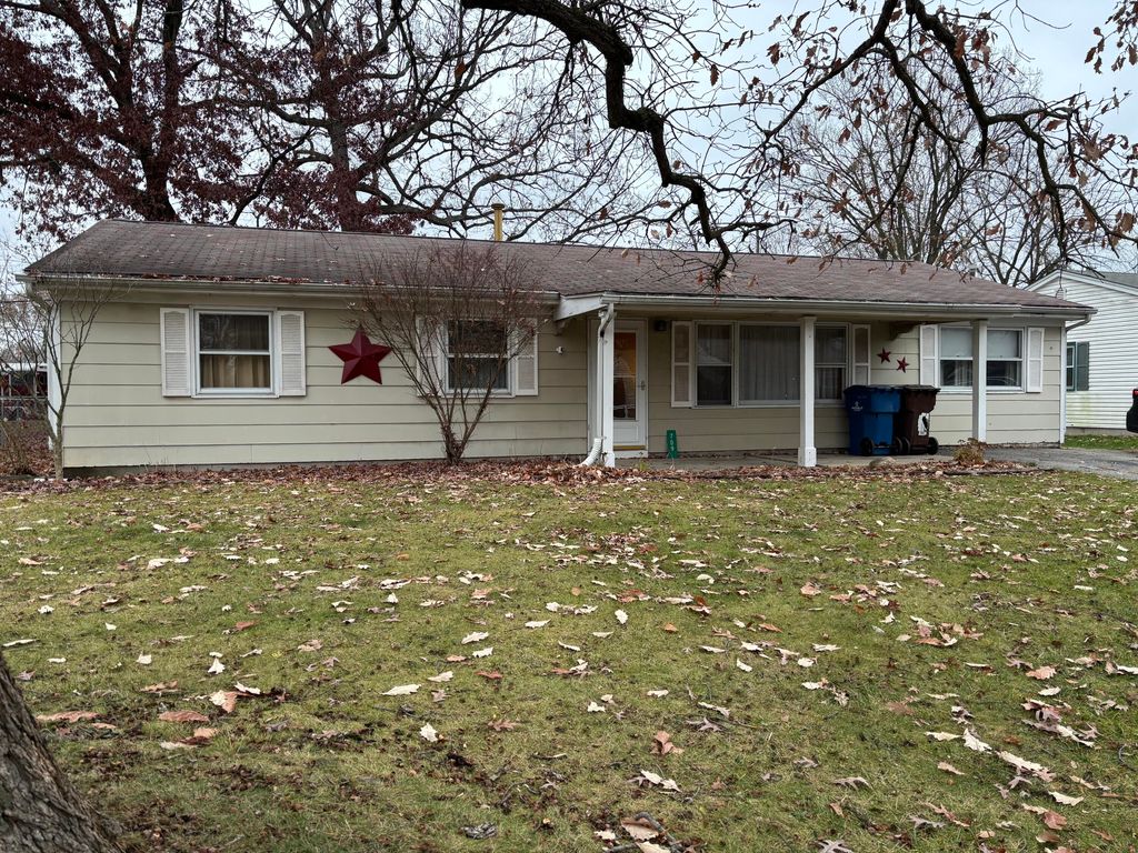 Photo of 709 Governor Road, Valparaiso, IN 46385 (MLS # 831351)
