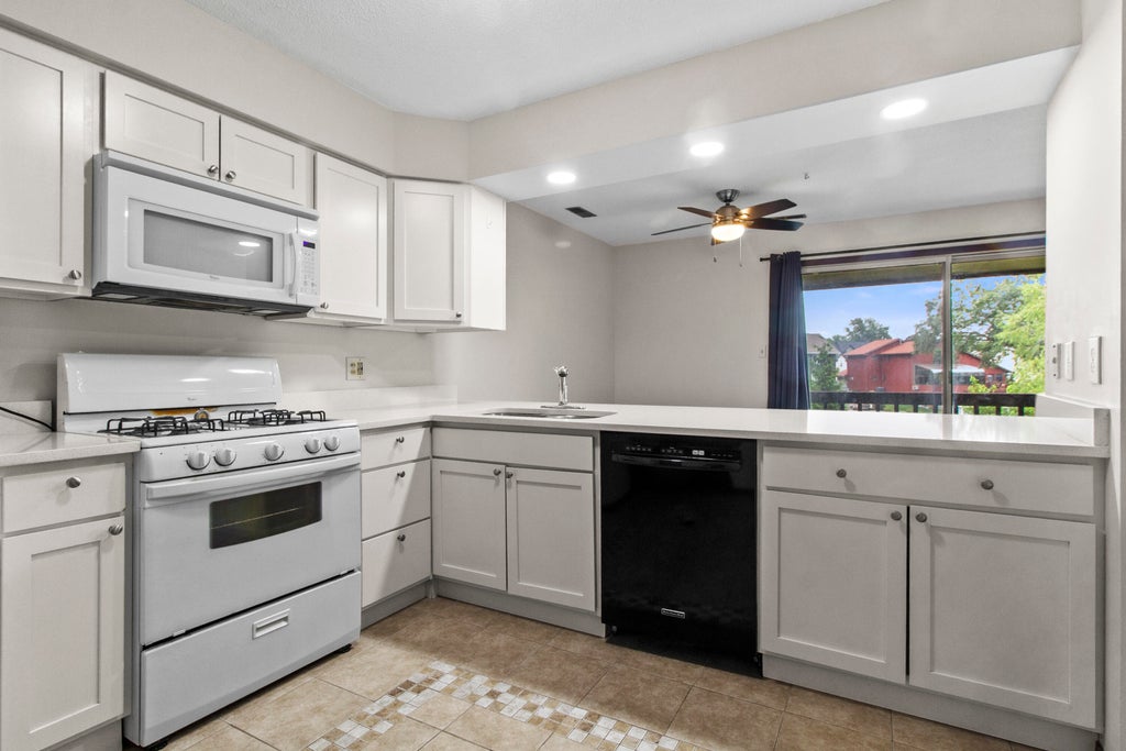 Photo of 2513 E Lakeshore Drive, Crown Point, IN 46307 (MLS # 842779)