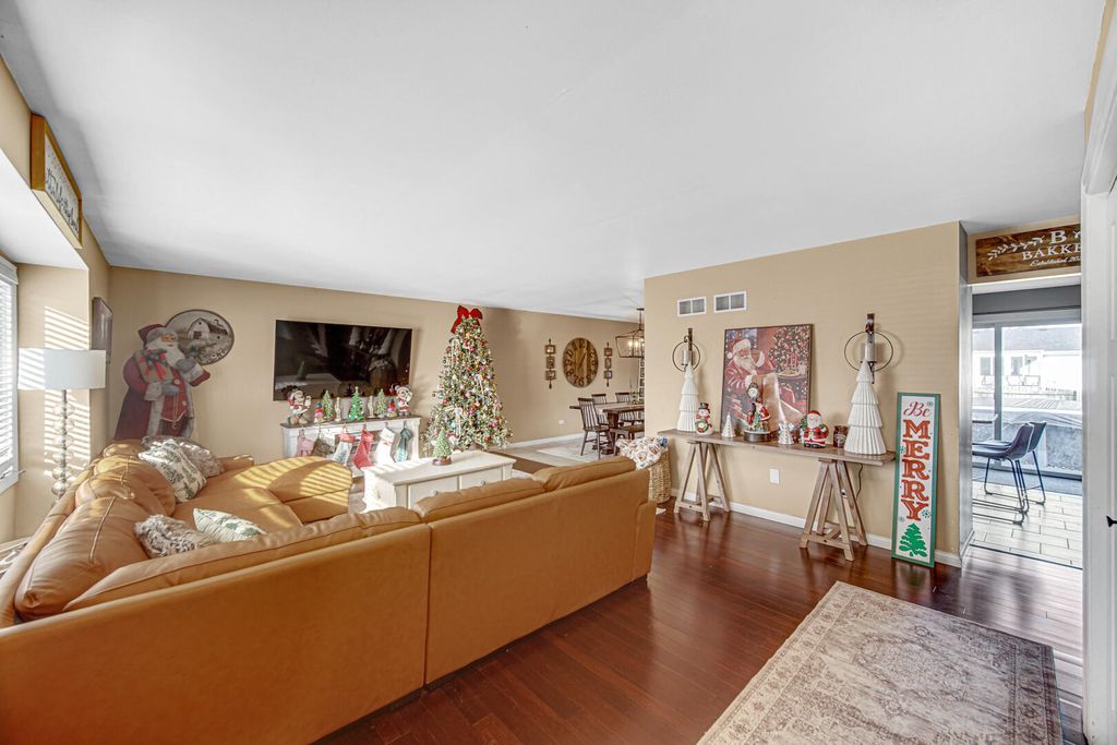 Photo of 2449 Flat Rock Road, Dyer, IN 46311 (MLS # 832153)