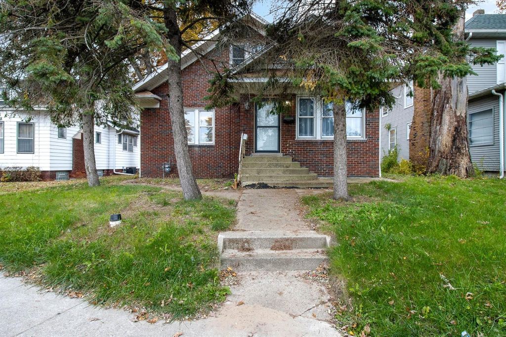 Photo of 1807 E Michigan Boulevard, Michigan City, IN 46360 (MLS # 839944)