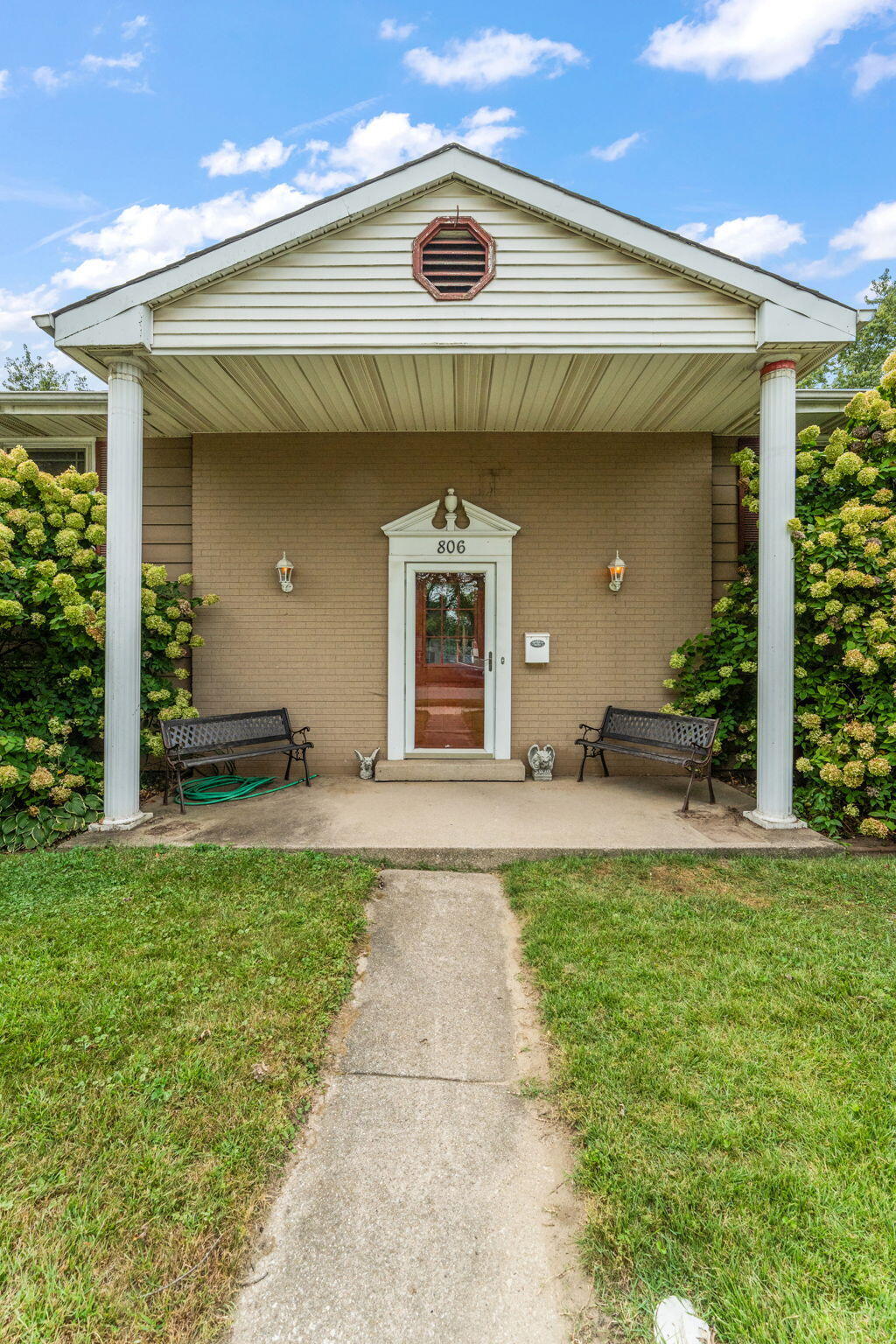 Photo of 806 N Wheeler Street, Griffith, IN 46319 (MLS # 846674)
