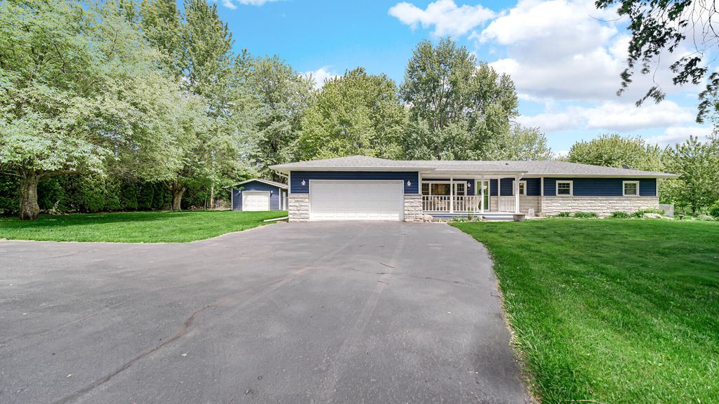 Photo of 6717 N State Road 49, Wheatfield, IN 46392 (MLS # 839024)
