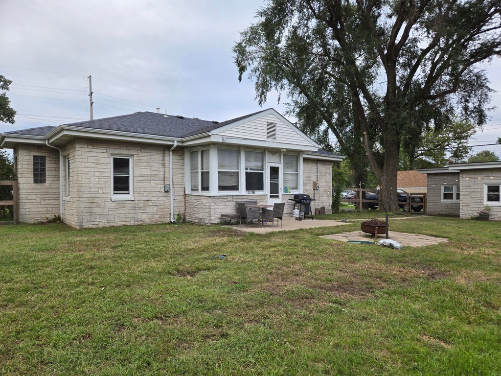 Photo of 145 N Wood Street, Griffith, IN 46319 (MLS # 845829)