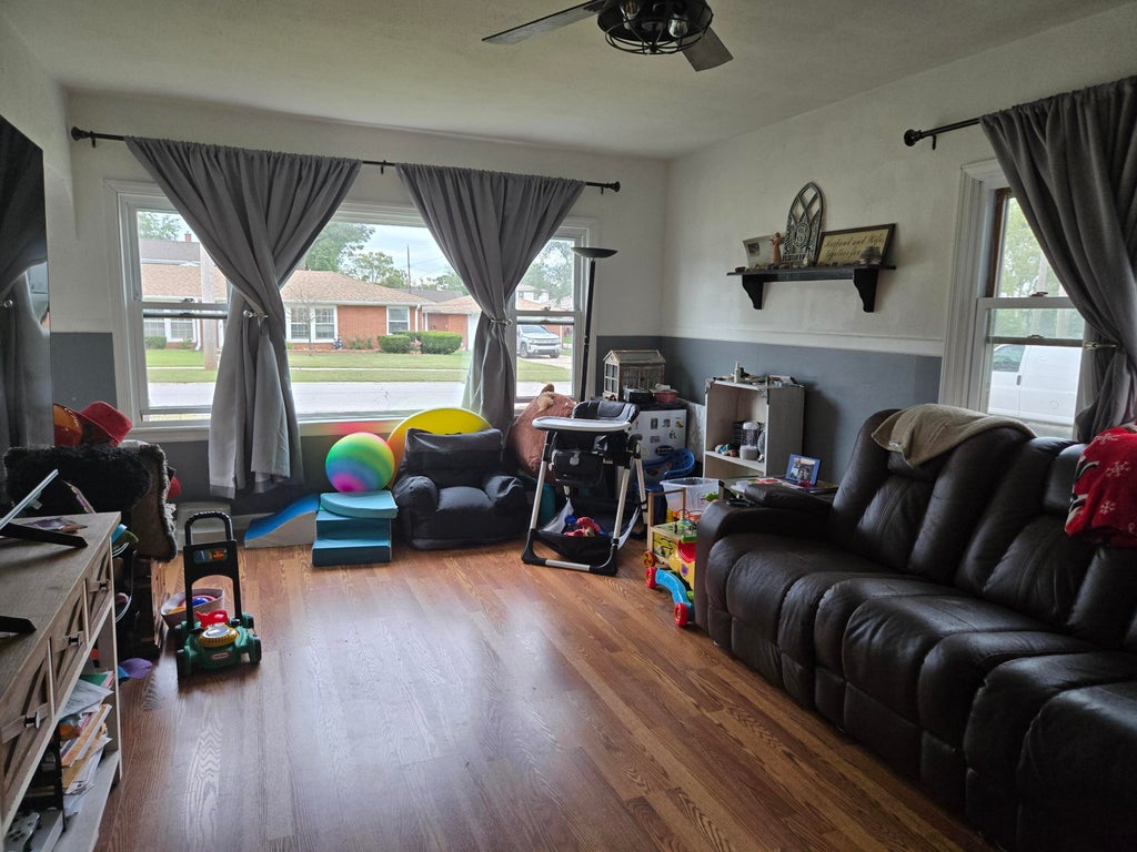 Photo of 145 N Wood Street, Griffith, IN 46319 (MLS # 845829)