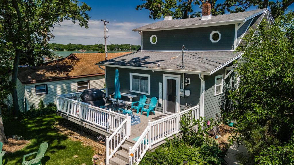 Photo of 14513 Lake Shore Drive, Cedar Lake, IN 46303 (MLS # 833043)