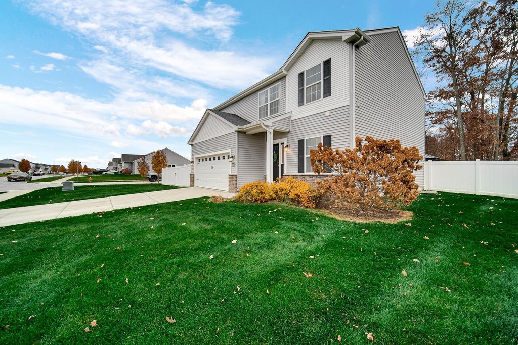 Photo of 7375 E 120th Place, Crown Point, IN 46307 (MLS # 831358)