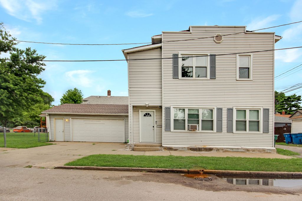 Photo of 2347 New York Avenue, Whiting, IN 46394 (MLS # 836979)