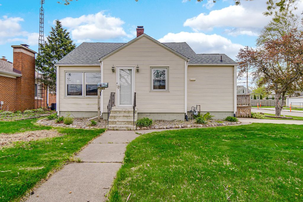 Photo of 709 F Street, La Porte, IN 46350 (MLS # 838109)