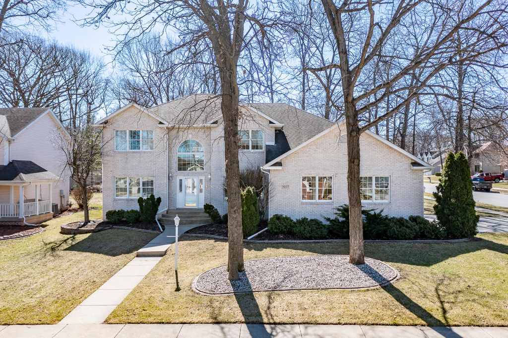 Photo of 5037 E 70th Avenue, Schererville, IN 46375 (MLS # 835286)